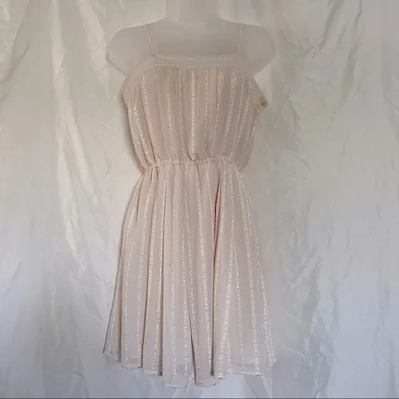 Forever 21 | Dresses | Delicate Light Cream Casual Flowy Summer Dress | Poshmark Forever 21 | Dresses | Delicate Light Cream Casual Flowy Summer Dress | Poshmark
